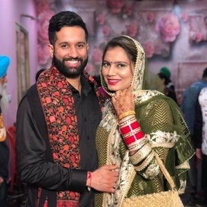 Meet your Posher, Parminder